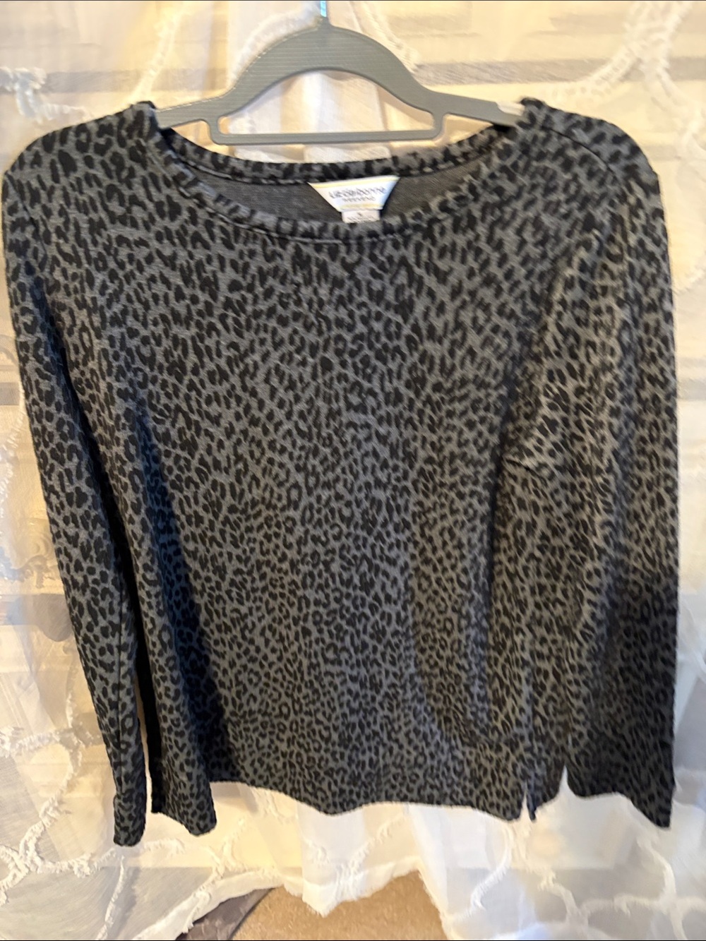 Liz Claiborne Weekend Gray Leopard Print Pullover